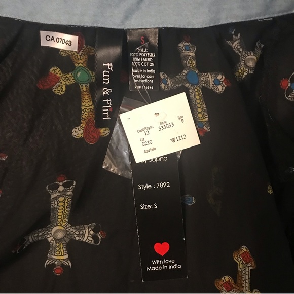 New ! Fun & Flirt Black Patterned Sheer Blouse - Size Small - Picture 5 of 5